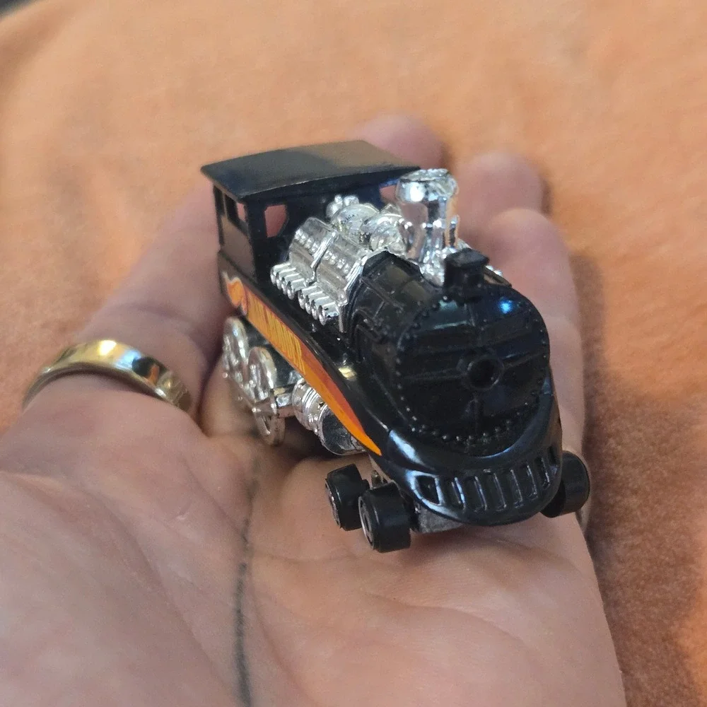 VTG Hot Wheels Rail Rodder Black Orange Yellow Diecast Train Locomotive Toy 1996